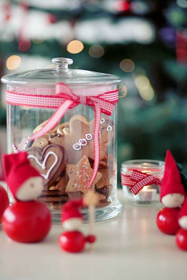 Christmas Cookie Jar Display for Whimsical Christmas Decor Ideas