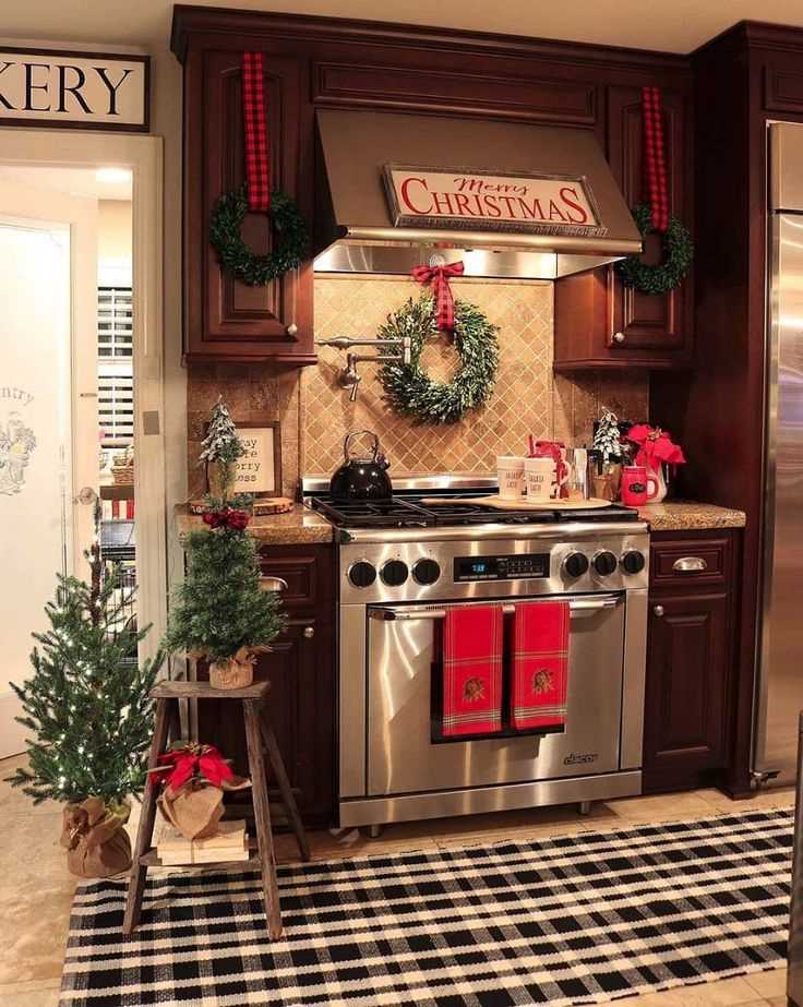 Rustic farmhouse for Beautiful Christmas tree themes