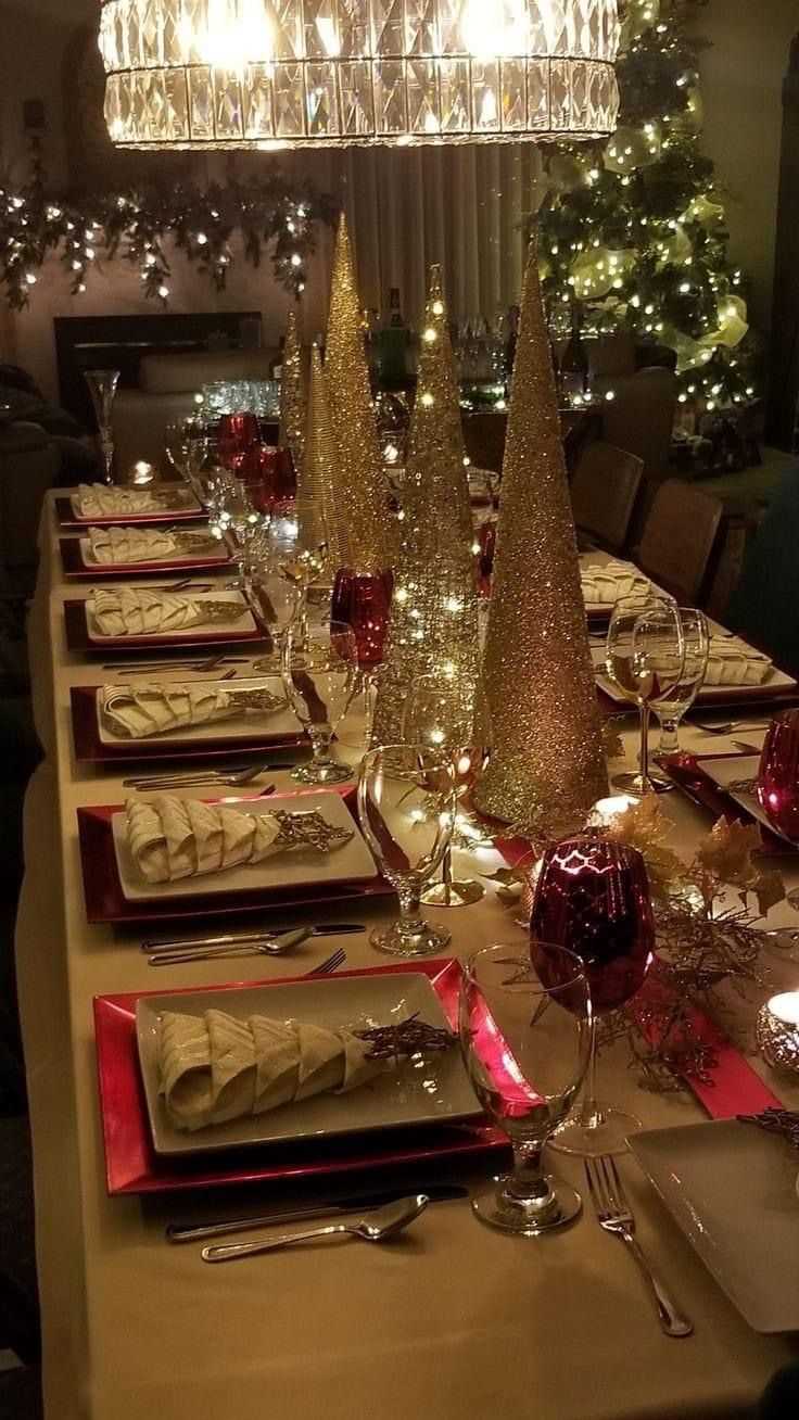 Decorate the Space for Days to a Perfect Christmas Party