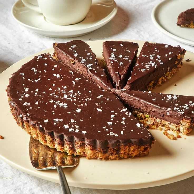 Chocolate Tarts with a Ganache Filling for 10 Irresistible Chocolate Desserts for a Perfect Valentine's Day