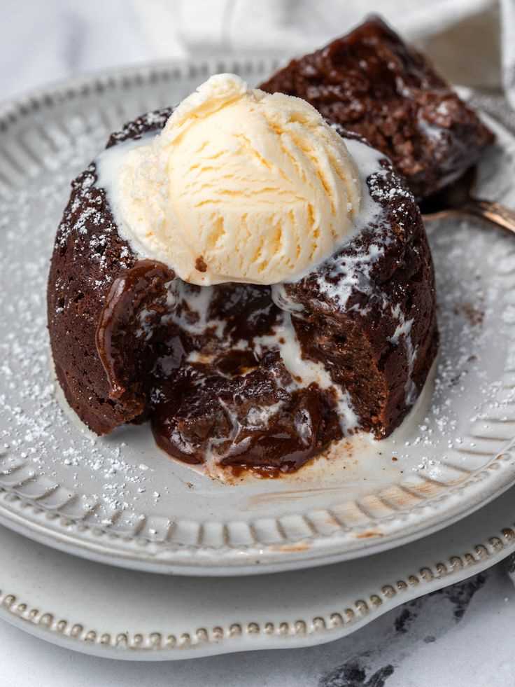 Molten Chocolate Lava Cake for 10 Irresistible Chocolate Desserts for a Perfect Valentine's Day